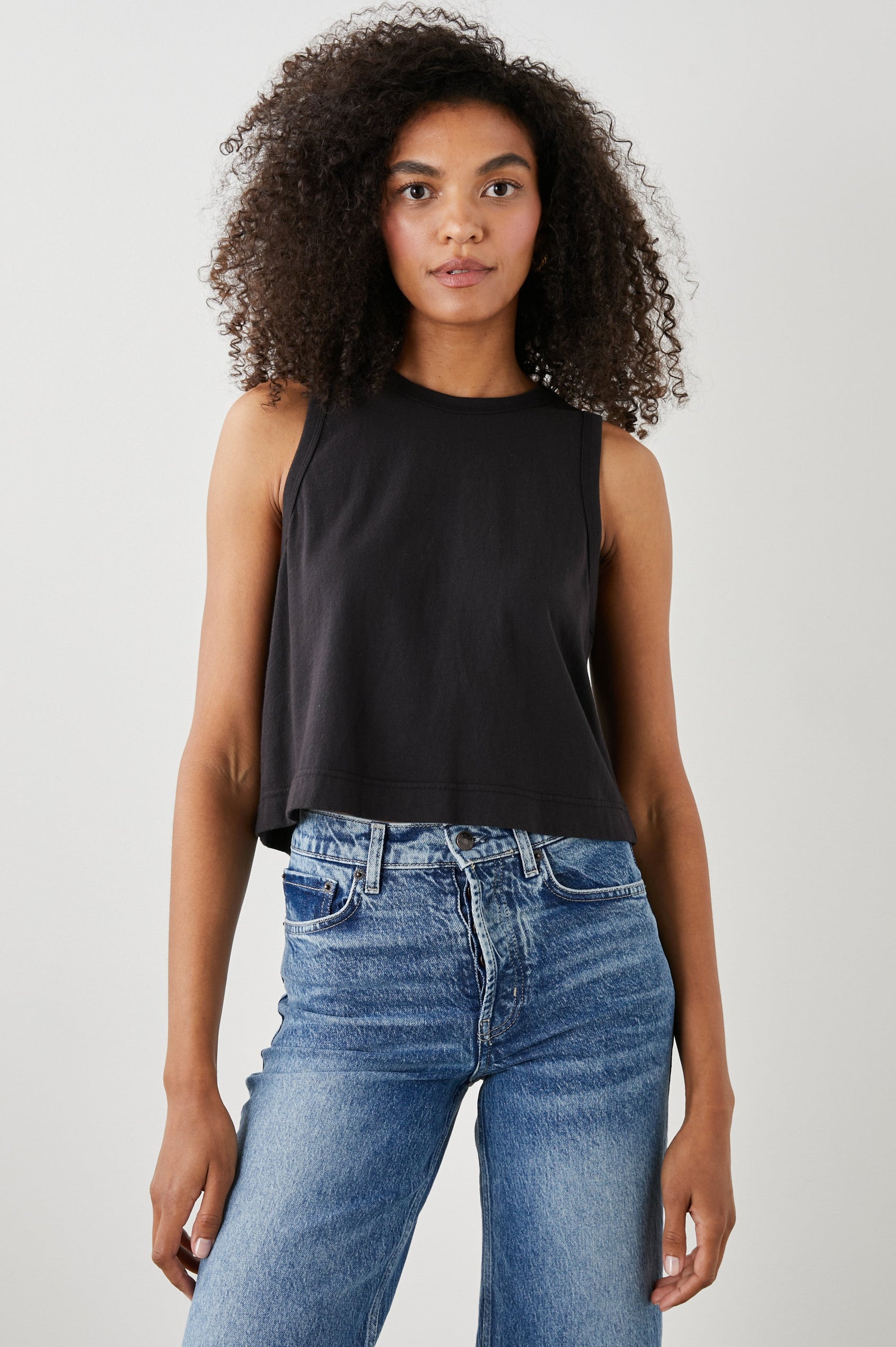 THE BOXY TANK - BLACK – Rails EU