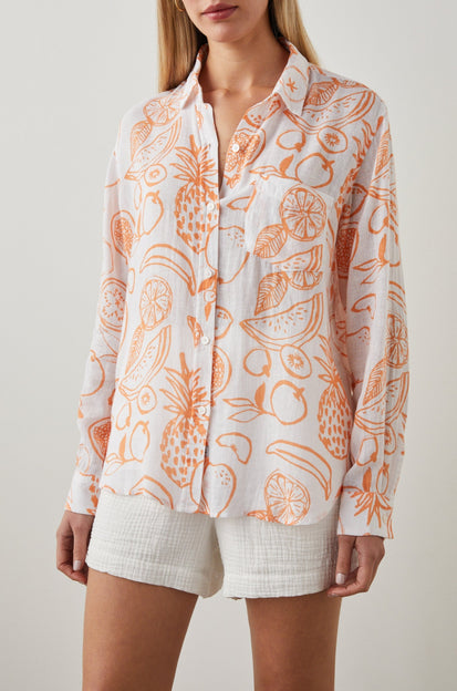 CHARLI SHIRT ORANGE PAINTED FRUITS - FRONT UNTUCKED