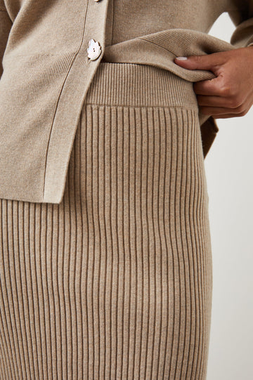 DAVINA SKIRT OAT - DETAIL