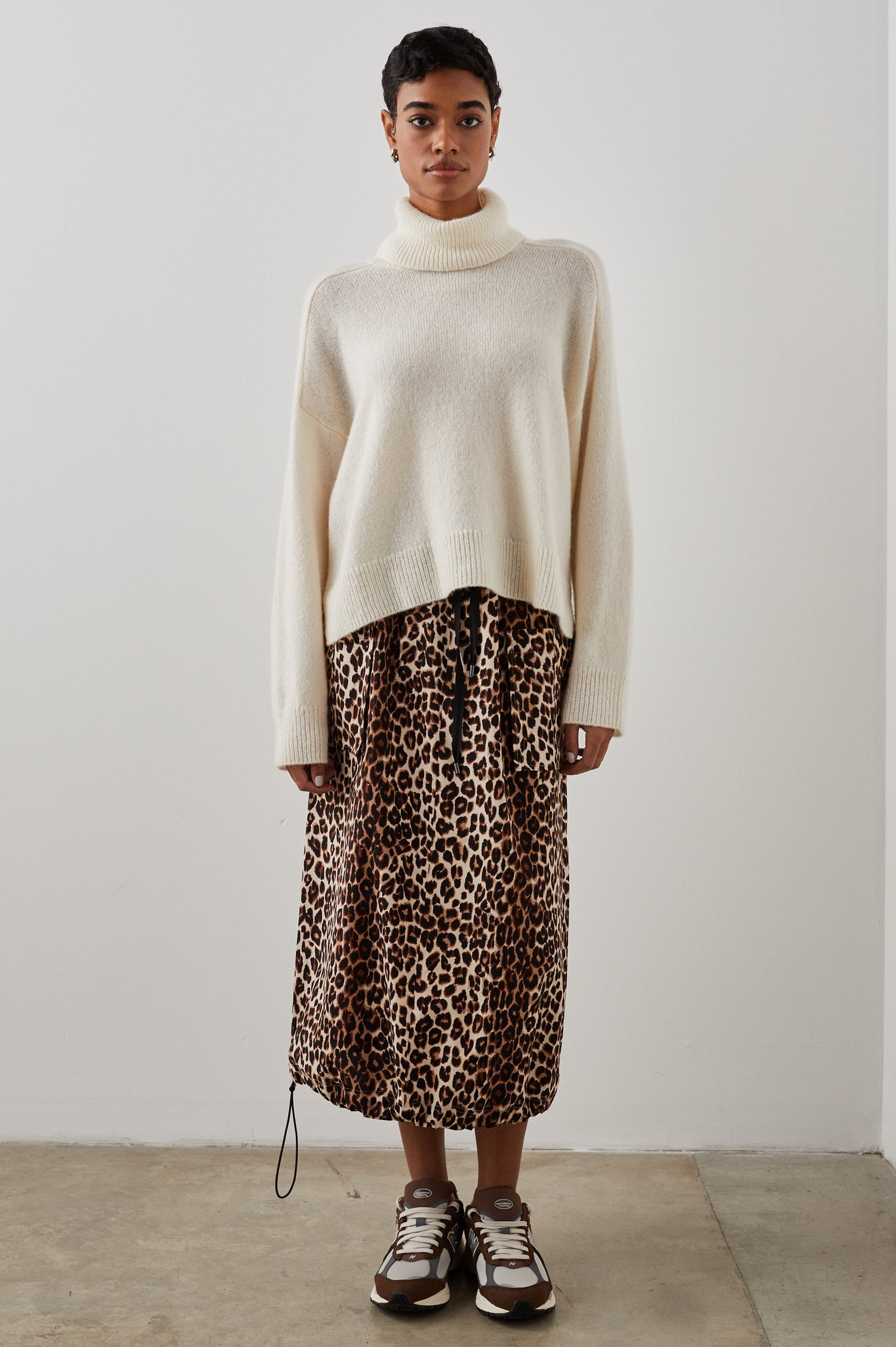 ESTELLE SWEATER IVORY - FULL FRONT BODY