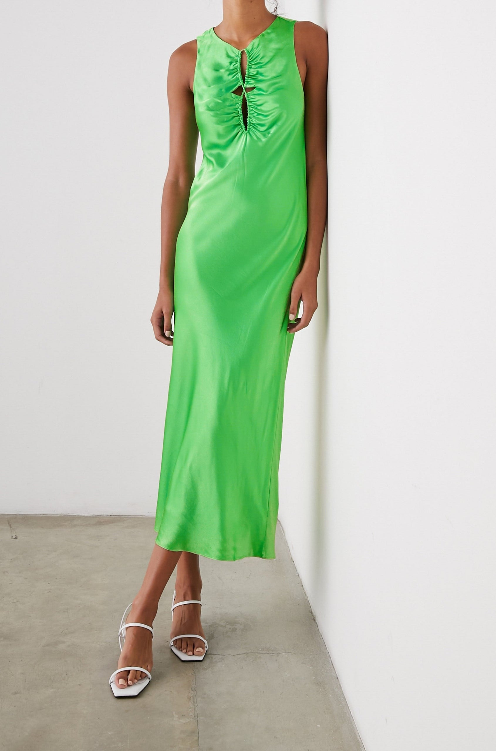 FIONA DRESS VIBRANT GREEN - FULL FRONT BODY