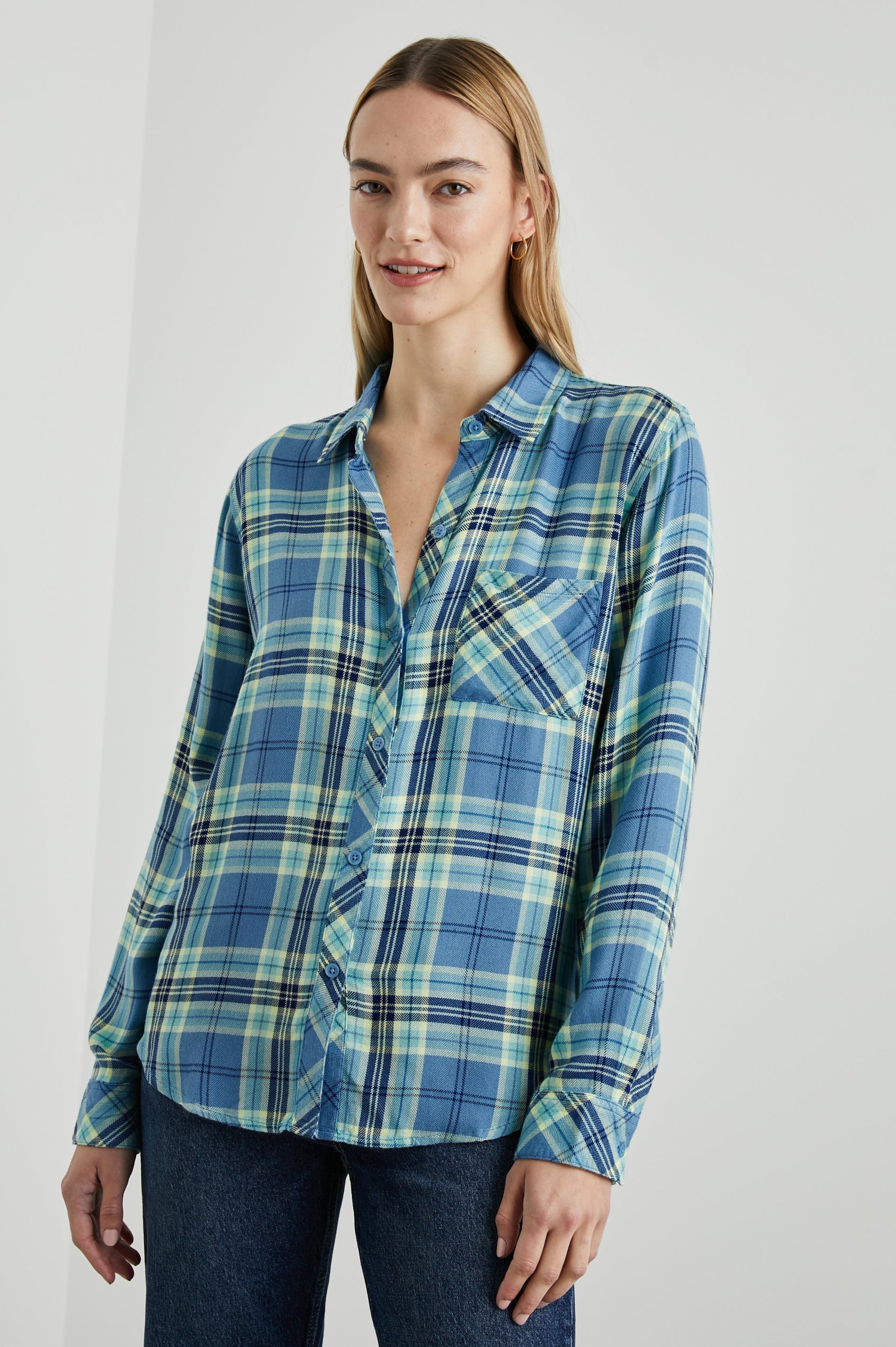 HUNTER SHIRT BLUEBELL CITRON - FRONT UNTUCKED