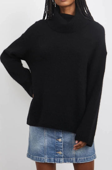 IMOGEN BLACK SWEATER- FRONT