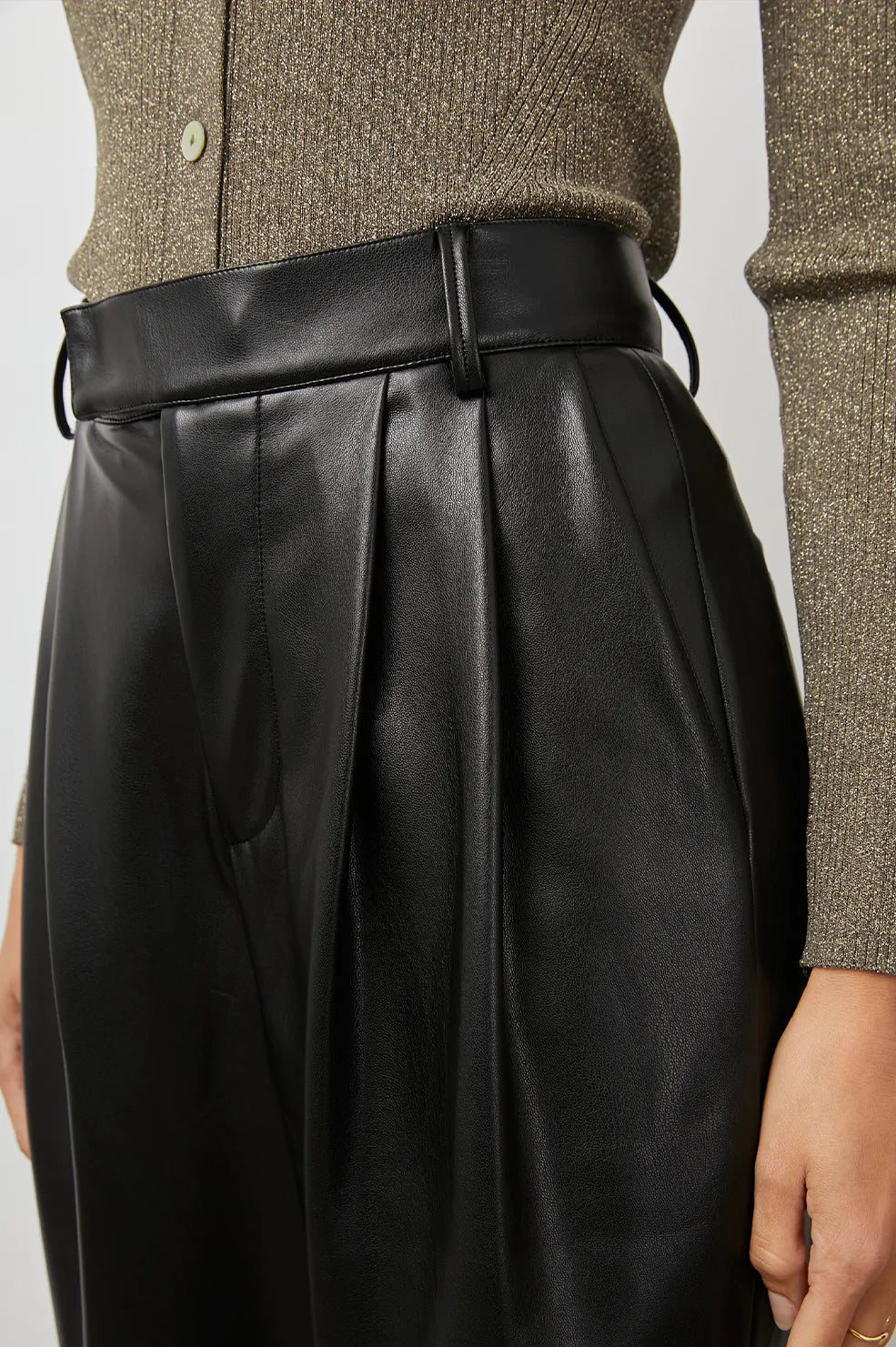 JO BLACK PANT-DETAIL