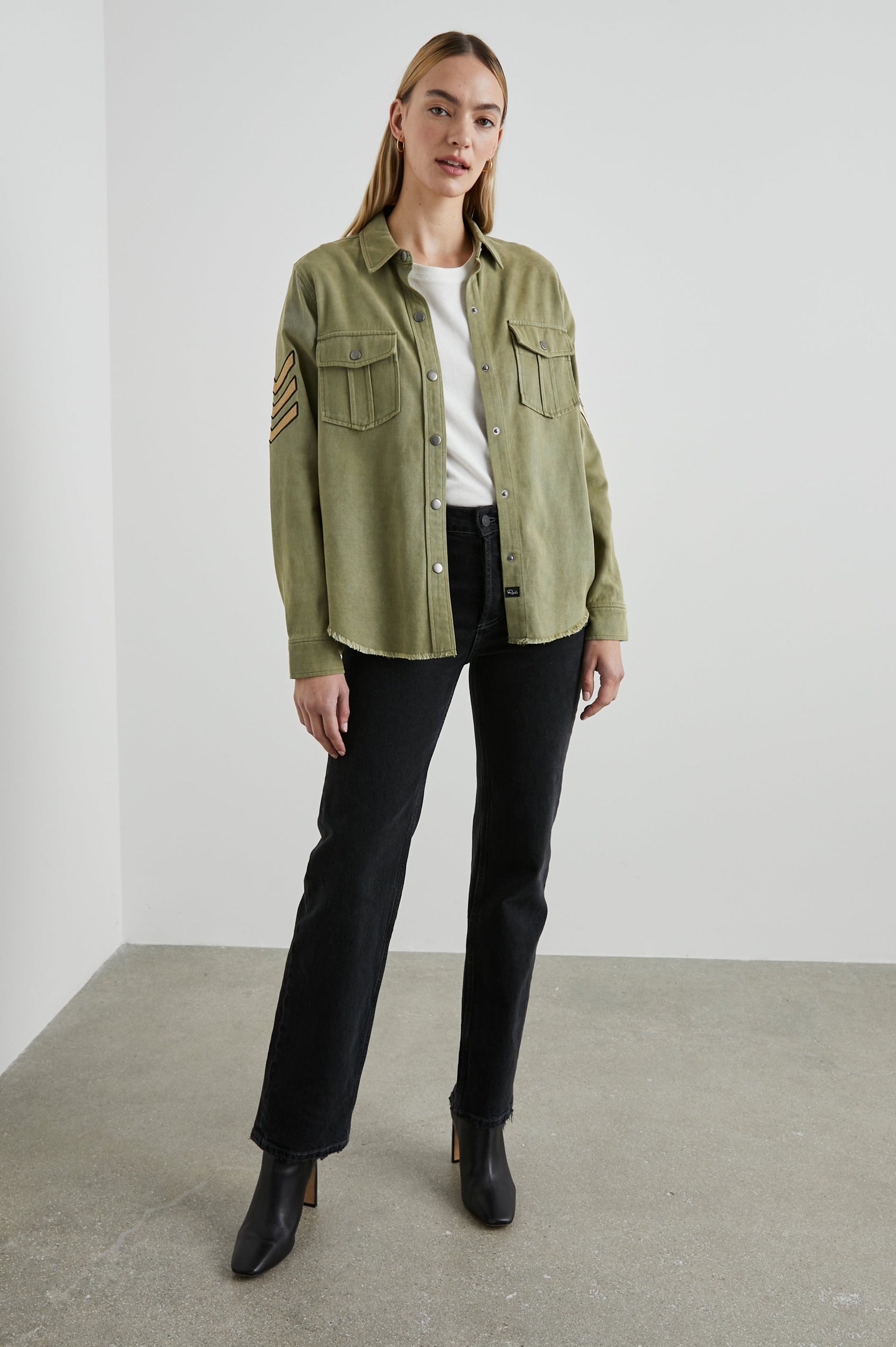LOREN SHIRT JACKET CANTEEN - FULL FRONT BODY