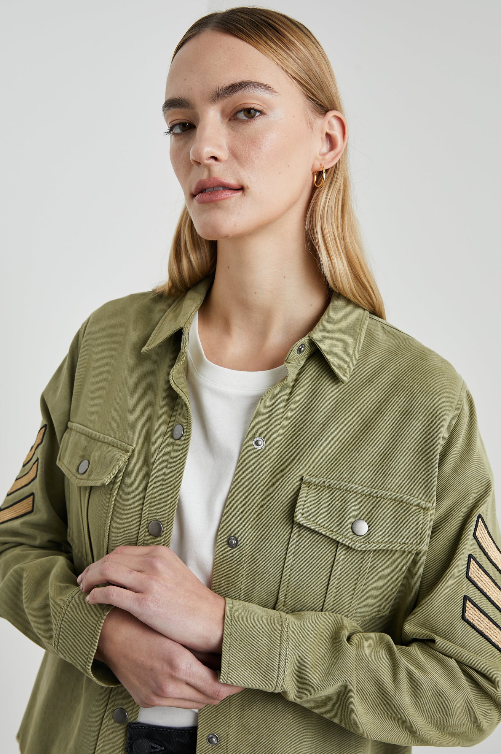 LOREN SHIRT JACKET CANTEEN - DETAIL