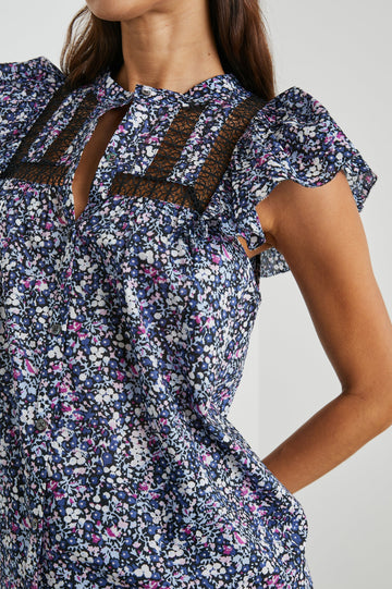 LOUELLA TOP MIDNIGHT HYACINTH - DETAIL