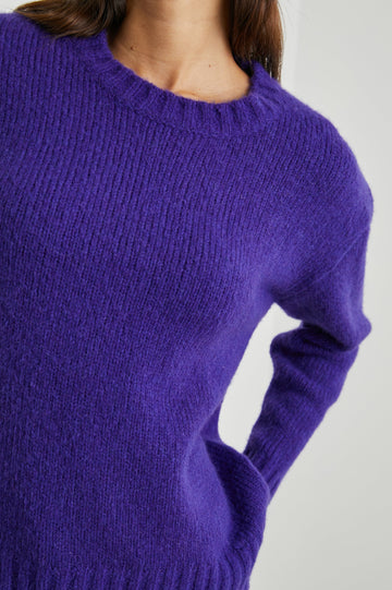 OLIVIA SWEATER ULTRA VIOLET - DETAIL