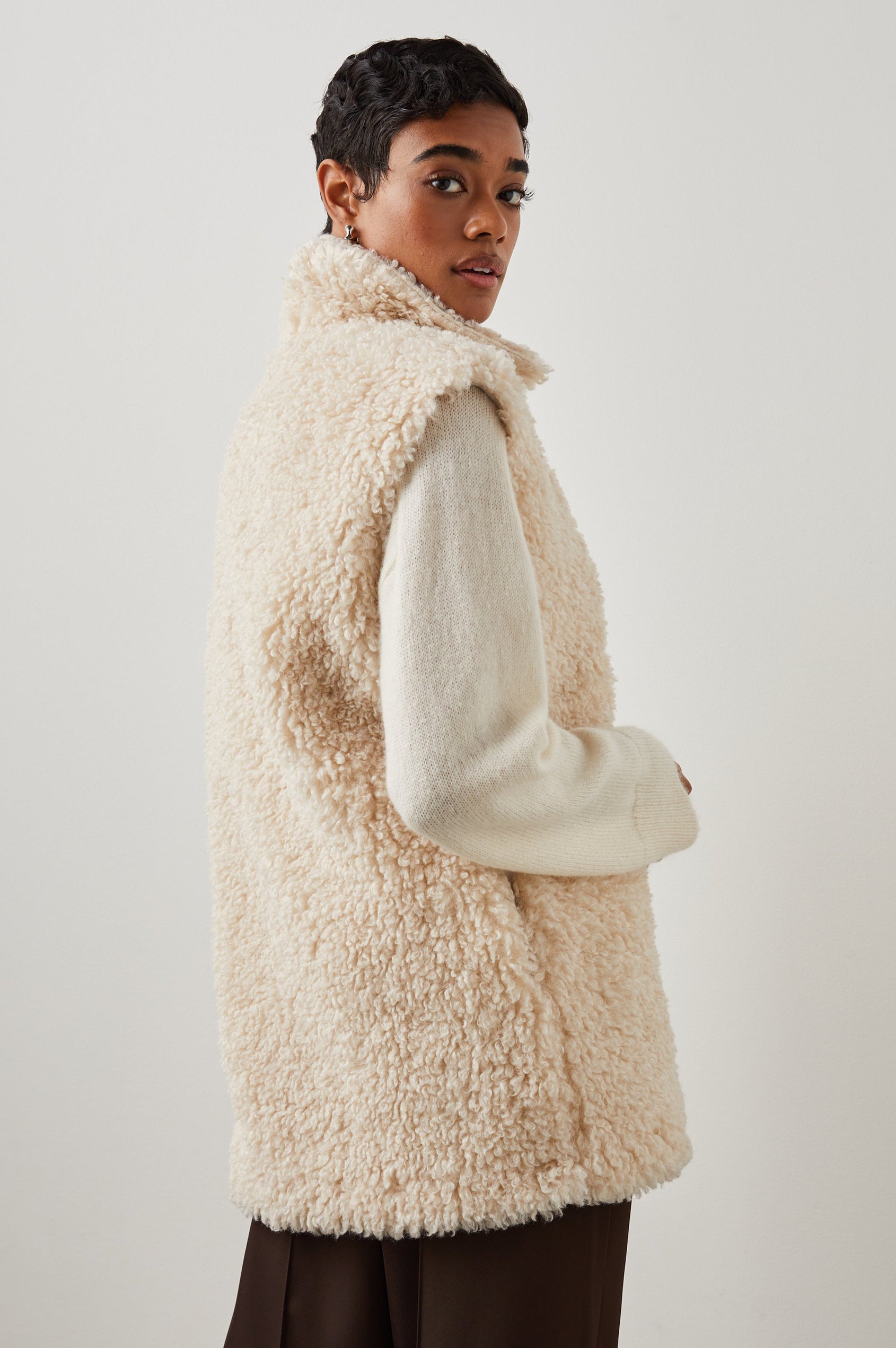 ORION VEST IVORY - BACK