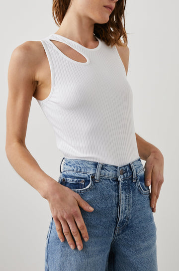 RYA TANK WHITE - FRONT