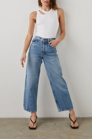 RYA TANK WHITE - FULL FRONT BODY