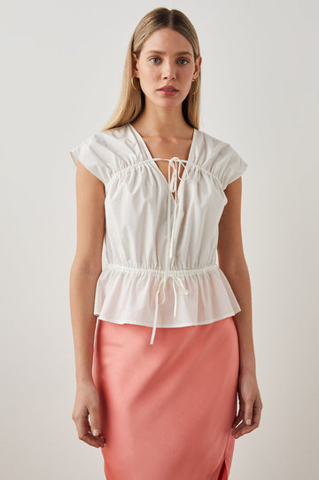 SAVI TOP WHITE - FRONT MODEL 2