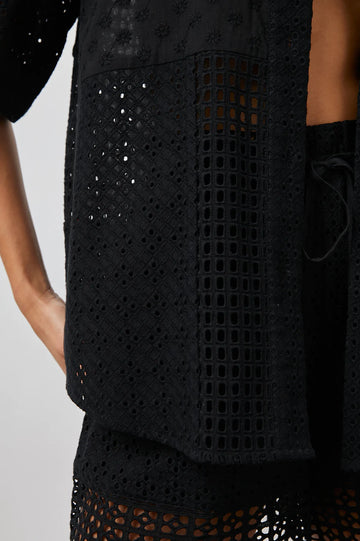 YURI BLACK EYELET MIX TOP -DETAIL