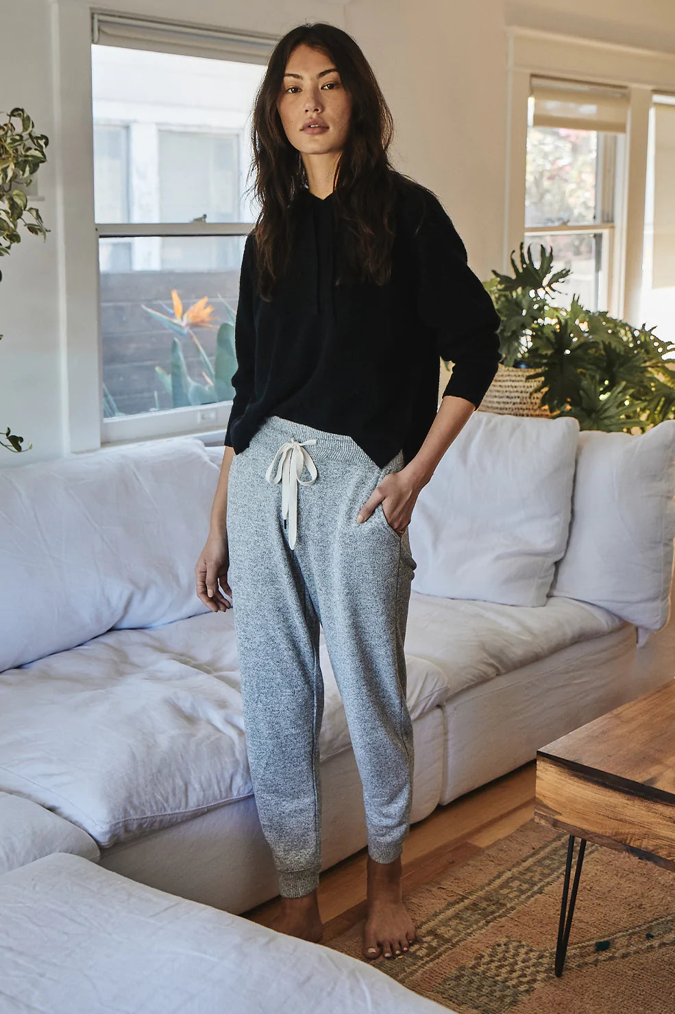 oakland melange grey sweatpant editorial